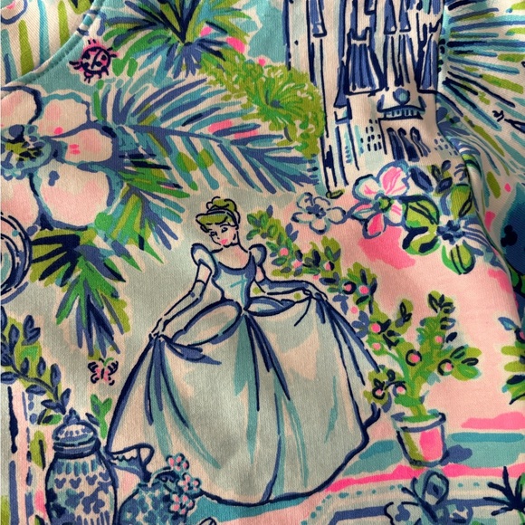 Disney Parks x Lilly Pulitzer x Cinderella Pullover Sweatshirt - Picture 6 of 13